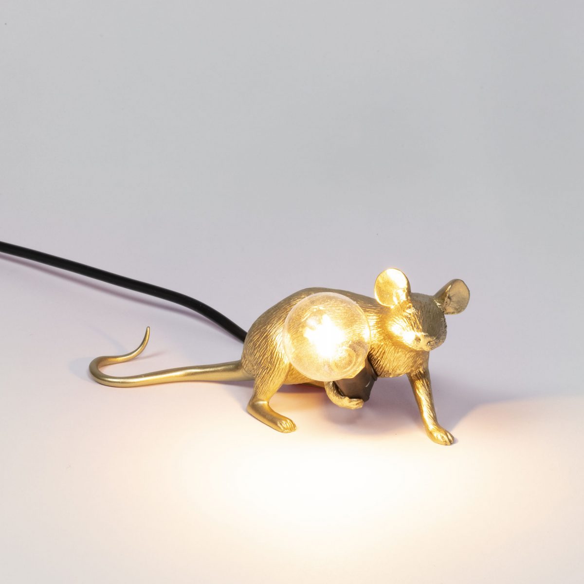 Lámpara Resina Ratón Mouse Lamp Oro Acostado